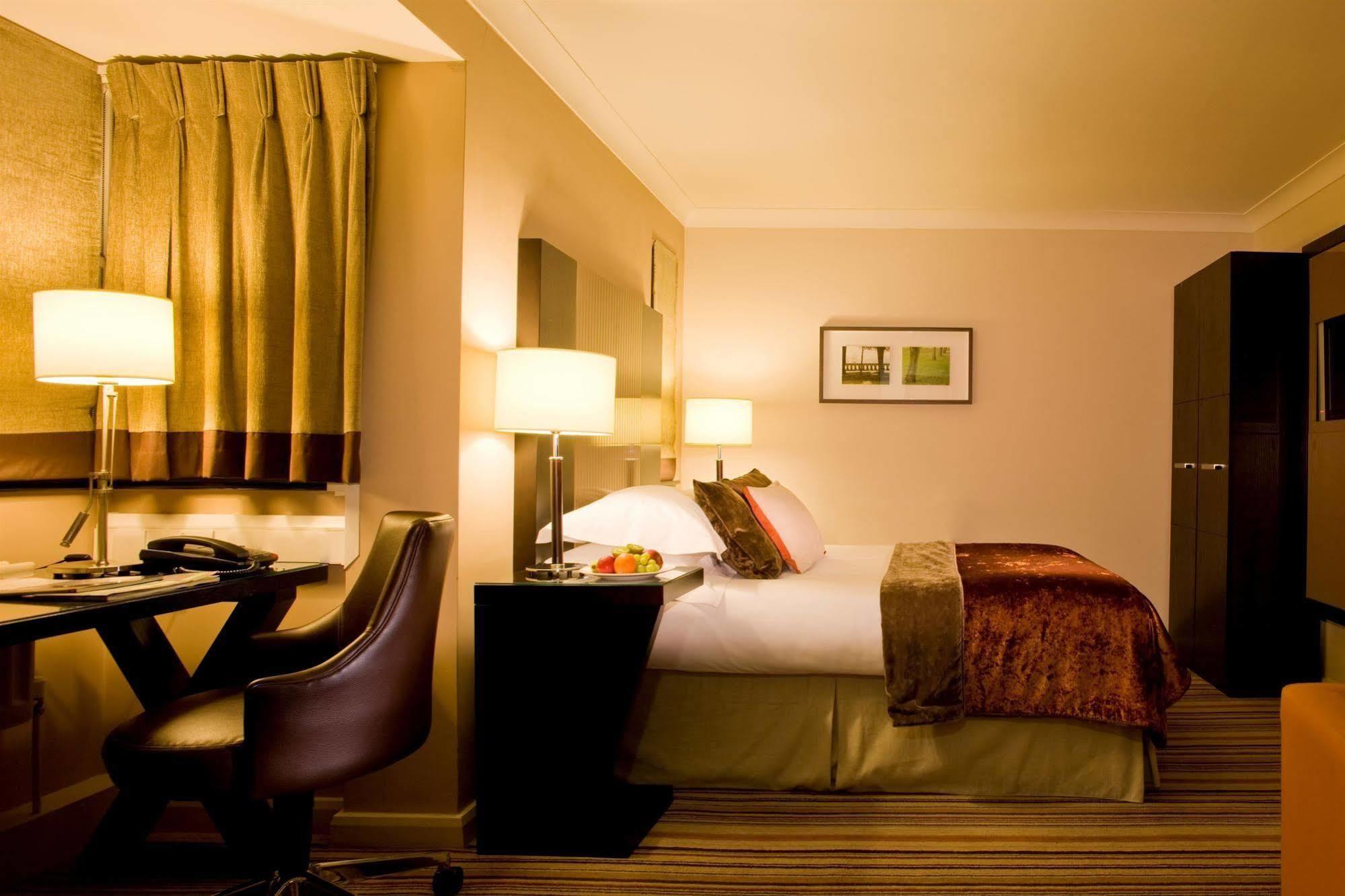 فندق Sunningdale Park أسكوت الغرفة الصورة